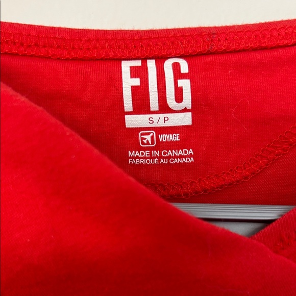 Women's Red Top - Picture 2 of 5